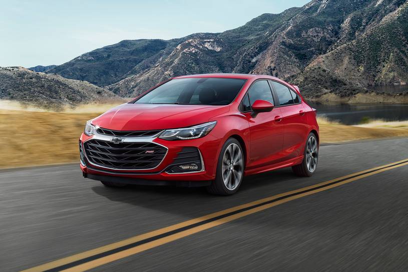 2019_chevrolet_cruze_4dr-hatchback_premier_fq_oem_1_815.jpg