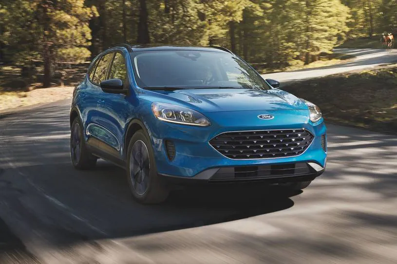 2021_ford_escape_4dr-suv_se_fq_oem_1_815.jpg