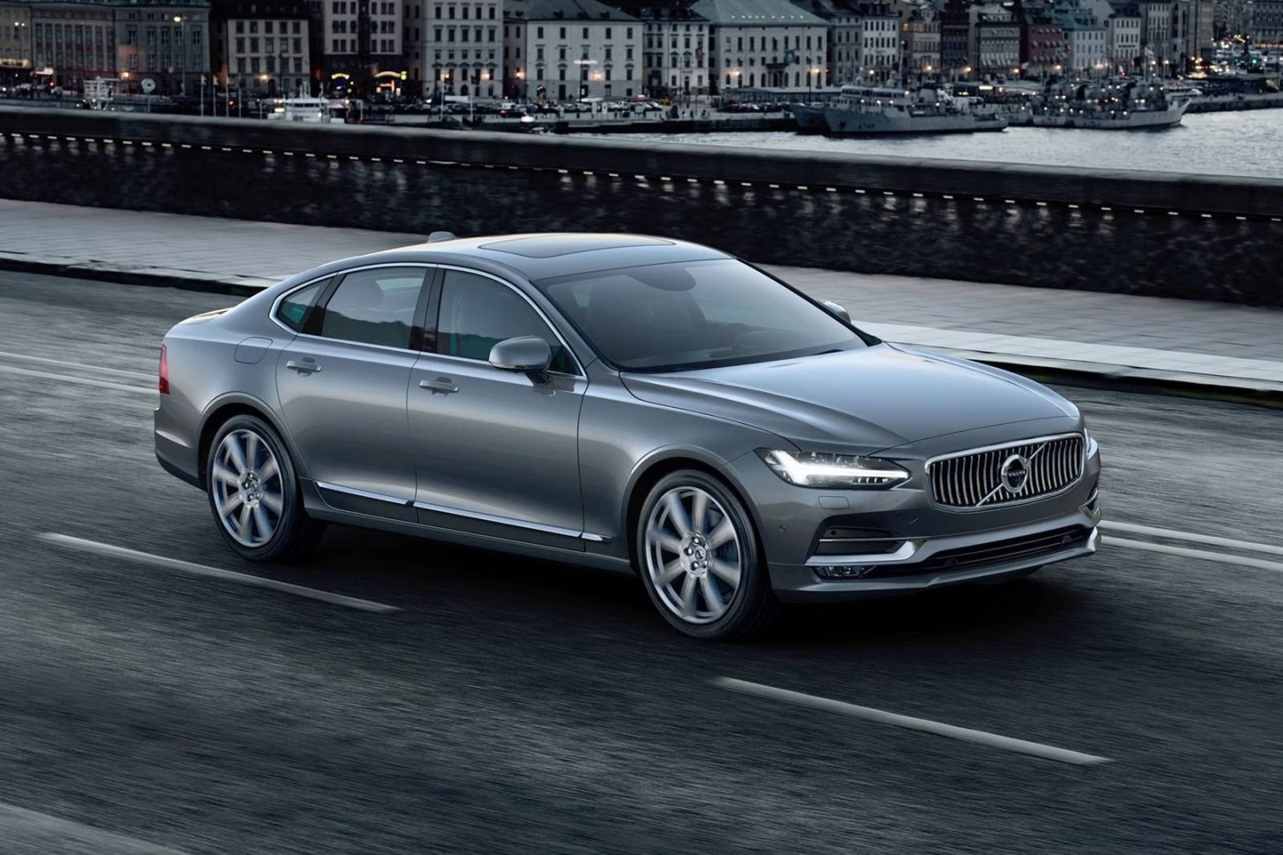 2020_volvo_s90_sedan_t6-inscription_fq_oem_1_1600x1067.jpg