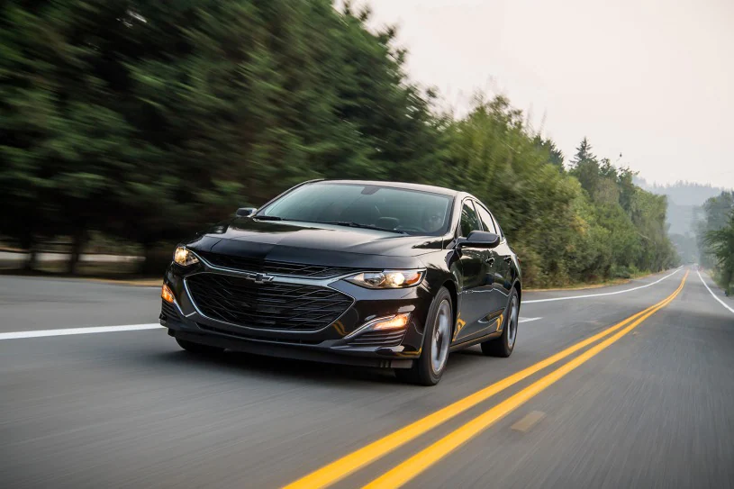 2019_chevrolet_malibu_actf34_fd_8271801_815.jpg