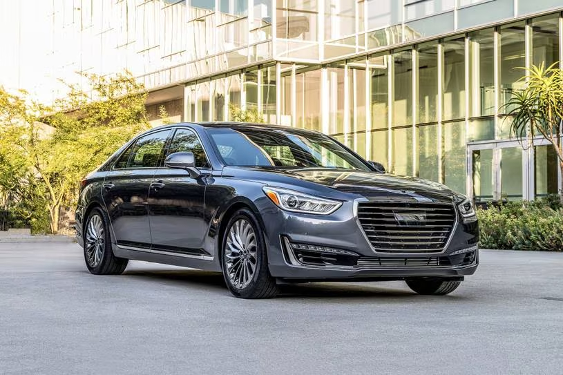 2017_genesis_g90_sedan_premium_fq_oem_1_815.jpeg