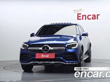 MERCEDES-BENZ GLC300 4MATIC COUPE 2023