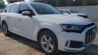 2021 Audi Q7  Полный привод 2.0 литра  88.000 миль