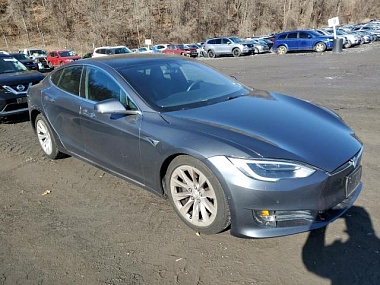 TESLA MODEL S 2018