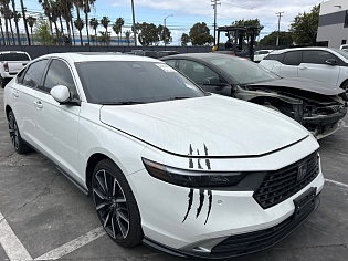 2024 Honda Accord Hybrid Touring  Пробег - 64 228 миль
