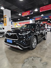 TOYOTA HIGHLANDER HYBRID Premium Edition 2022