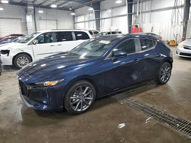 MAZDA 3 PREFERRED 2025