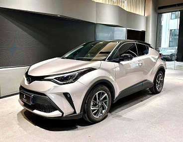 TOYOTA C-HR 2021