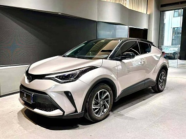 TOYOTA C-HR 2021
