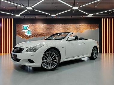INFINITI G37 2010