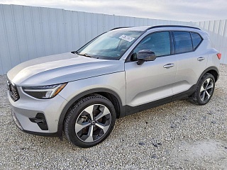 VOLVO XC40 ULTIMATE 2023