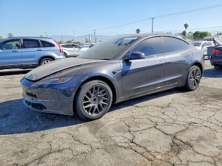 TESLA MODEL 3 2026