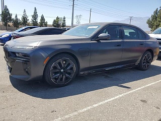 BMW 750 XE 2023
