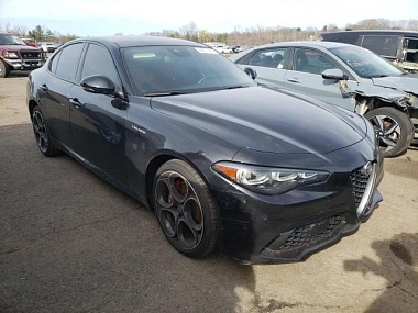 ALFA ROMEO GIULIA TI 2024