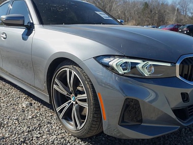 BMW 330i xDrive 2023 из США