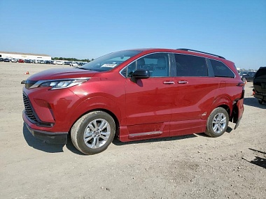 TOYOTA SIENNA XSE 2023