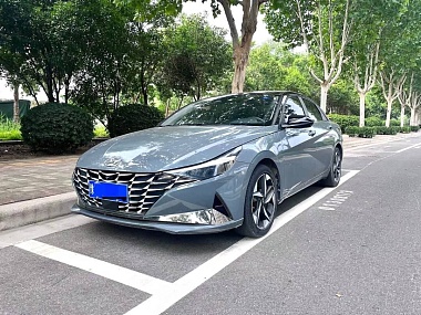 Hyundai Elantra 2021