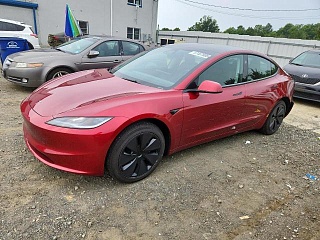 TESLA MODEL 3 2024