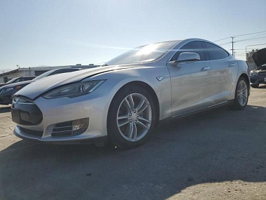 TESLA MODEL S 2013