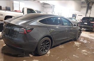 2019 Tesla Model 3, Long Range/Performance