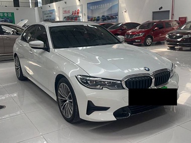 BMW 3 Series 320i 2021