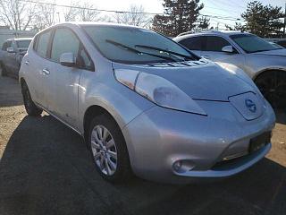 NISSAN LEAF S 2014
