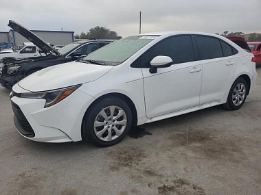 TOYOTA COROLLA LE 2024