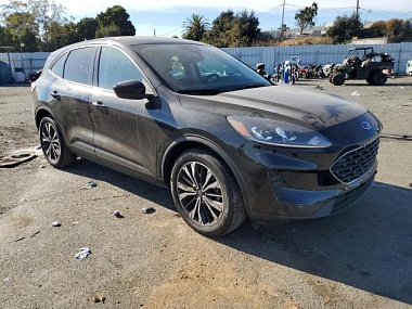 FORD ESCAPE SE 2022