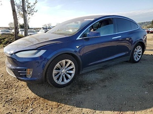 2018 Tesla MODEL X  Пробег  87 999 миля (141 621 km)