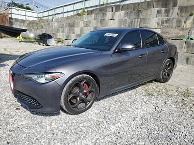 ALFA ROMEO GIULIA TI Q4 2017