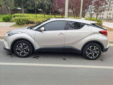 TOYOTA C-HR 2020