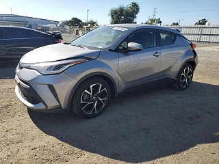 TOYOTA C-HR XLE 2020