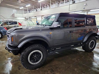 FORD BRONCO BADLANDS 2024