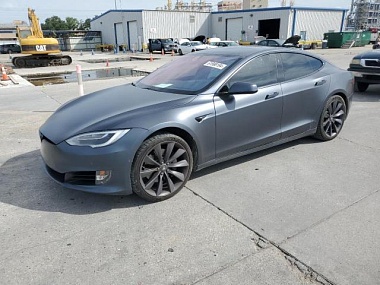 TESLA MODEL S 2017
