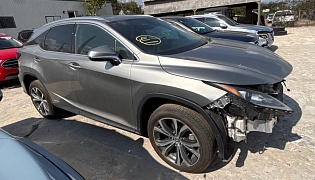 2021 Lexus RX 450h  Полный привод 3.5 литра - Гибрид 46.200 миль