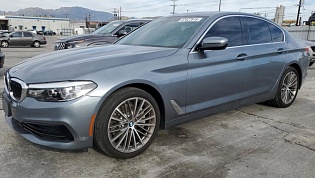 2020 BMW 5 Series 2.0 литра  50 т миль