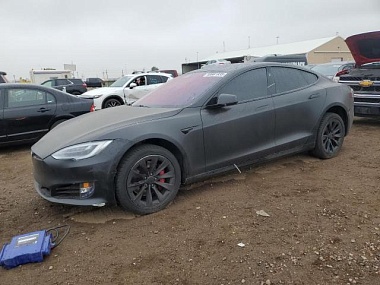 TESLA MODEL S 2020