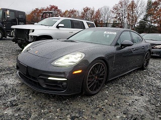 PORSCHE PANAMERA BASE 2023