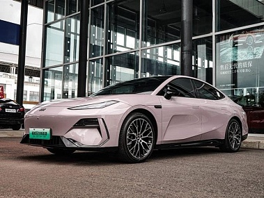 Geely Galaxy E8 2024