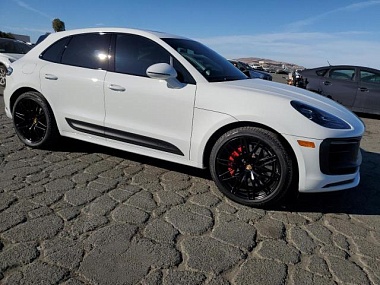PORSCHE MACAN GTS 2023